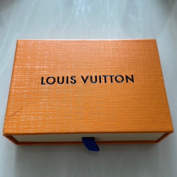 Louis Vuitton bracelet box - Picture 1 of 4